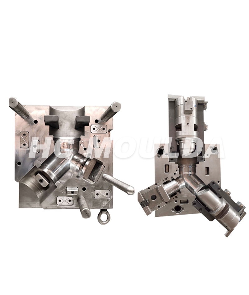 Fitting with gasket mould