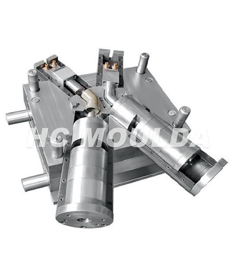 Fitting with gasket mould