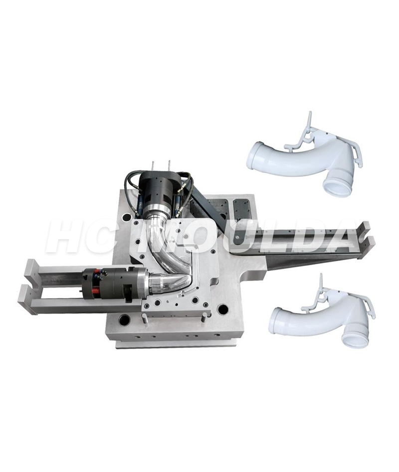 Fitting with gasket mould