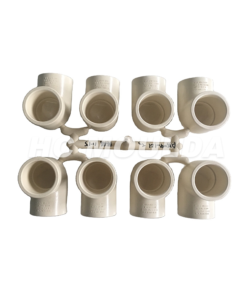 CPVC pipe fitting